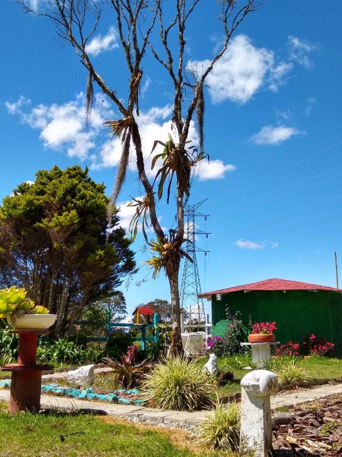 Hospedaje Santaelena -Chalets De Montana- Santa Elena  Esterno foto