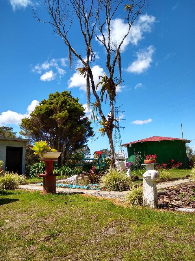 Hospedaje Santaelena -Chalets De Montana- Santa Elena  Esterno foto